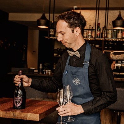 Let our expert staff advise you on your choice of drinks