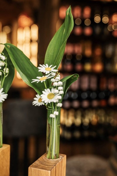 Kleine Blumenvasen in unserem Delikatessenshop