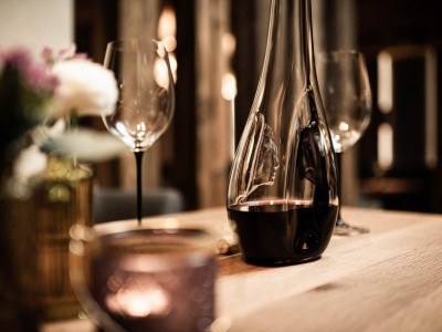 Genießen Sie den passenden Wein zu Ihrem Menu