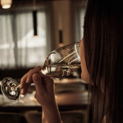 Genießen Sie den passenden Wein zu Ihrem Menu