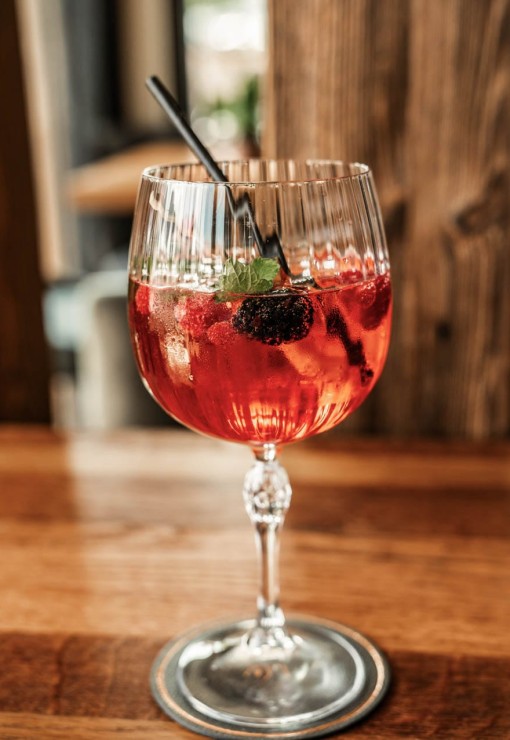 Genießen Sie Cocktails von unserer Bar